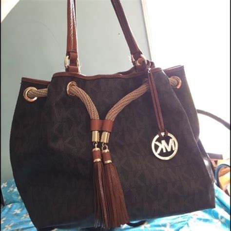 Best Deals for Ok.0973628 Handbags .